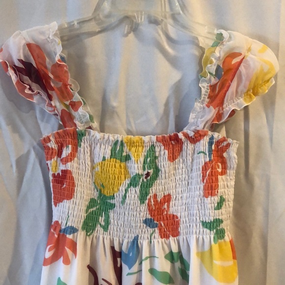 New Guess Smocked floral Cap sleeve chiffon blouse - Picture 3 of 6